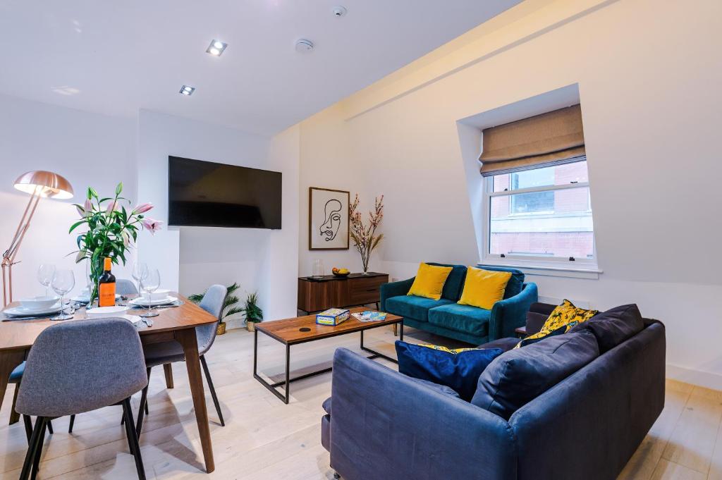 king street manchester accommodation