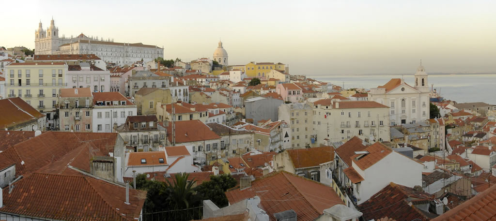 alfama lisbon