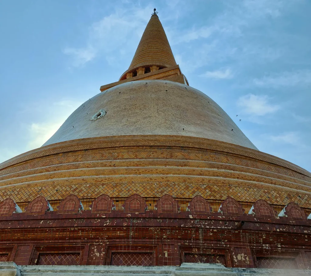 Phra Pathom Chedi Bangkok sights