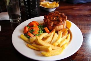 information about London - pub grub