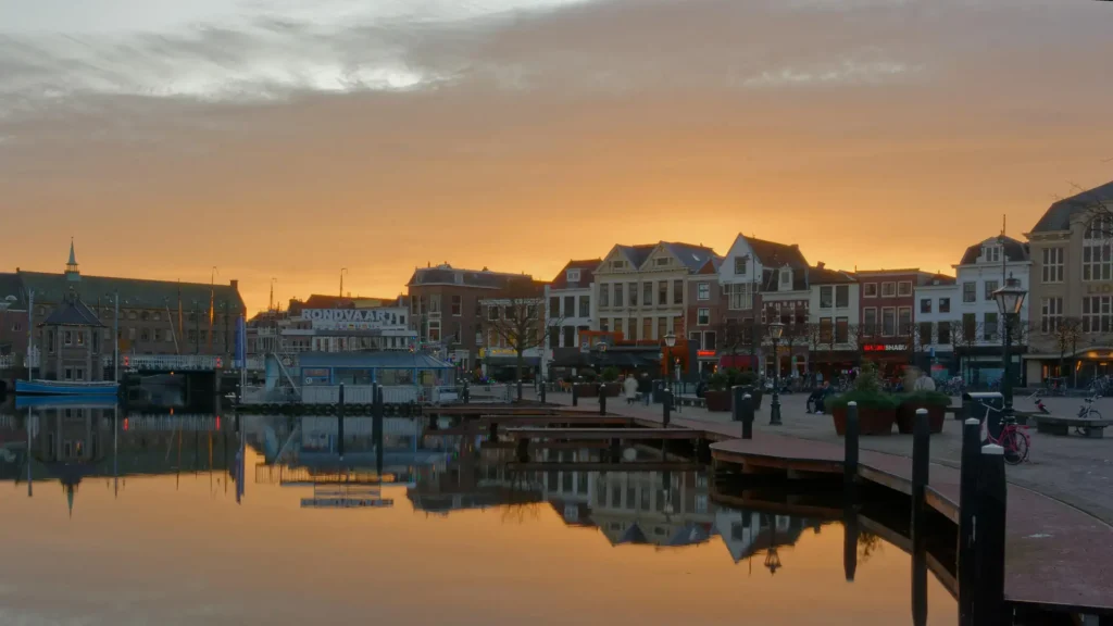 evening in leiden
