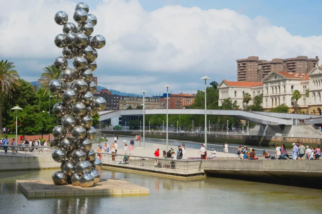 Tall Tree & The Eye at The Guggenheim Museum Bilbao